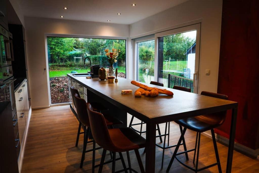 Amazon Corten Marche-en-Famenne Bagian luar foto