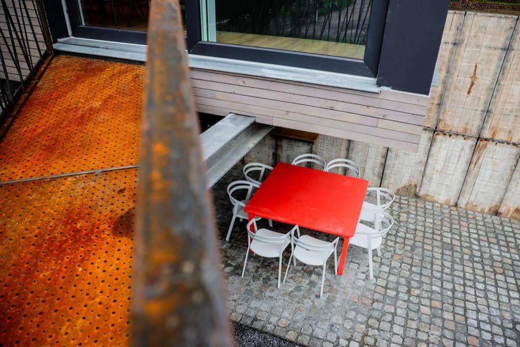 Amazon Corten Marche-en-Famenne Bagian luar foto