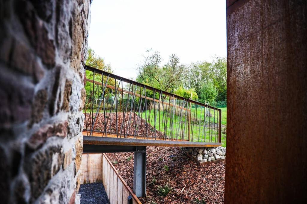 Amazon Corten Marche-en-Famenne Bagian luar foto