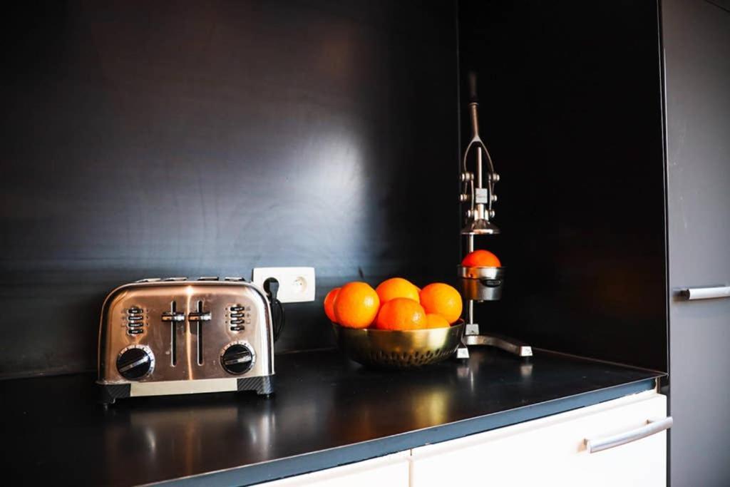 Amazon Corten Marche-en-Famenne Bagian luar foto