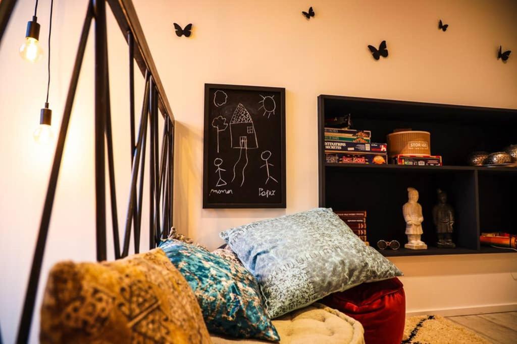 Amazon Corten Marche-en-Famenne Bagian luar foto